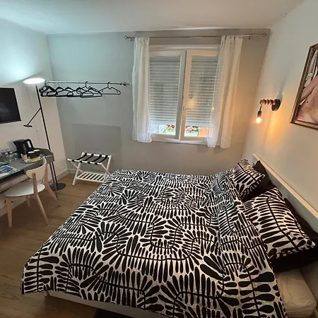 住宿加早餐酒店 Aux Tournesols 拉夫拉内